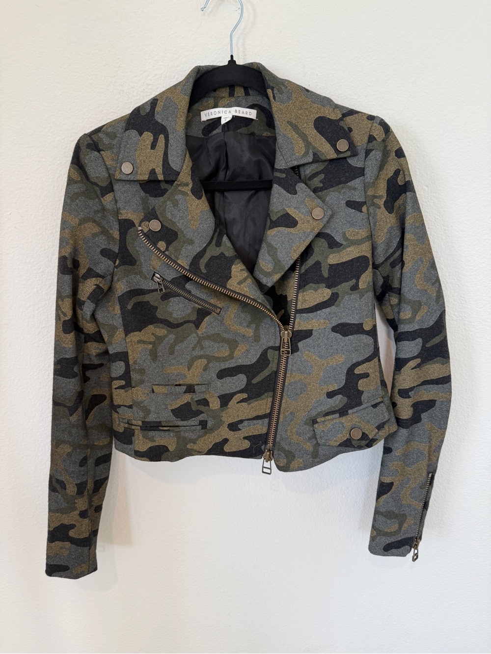 Veronica Beard Camo Wool Blend Moto Jacket Size 2
Asymmetric Zip USA
